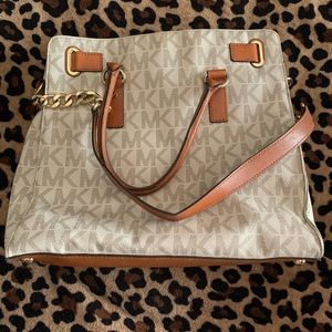 Michael Kors Bags - Michael Kors bag Michael Kors Bags - Michael Kors bag